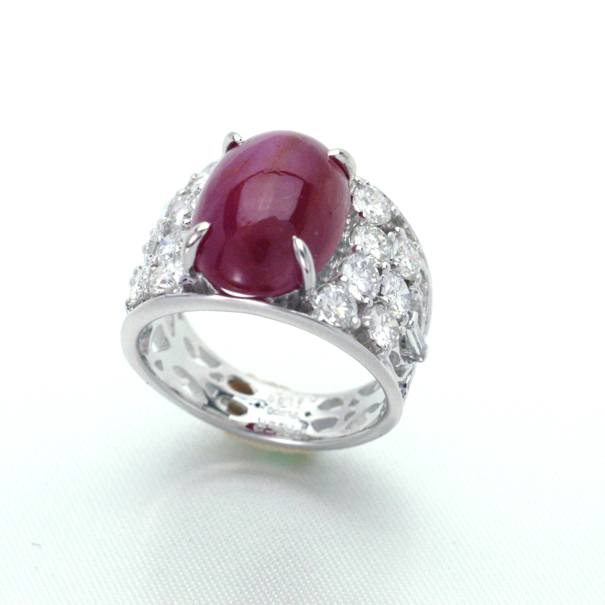 ルビーとダイヤモンドのリング